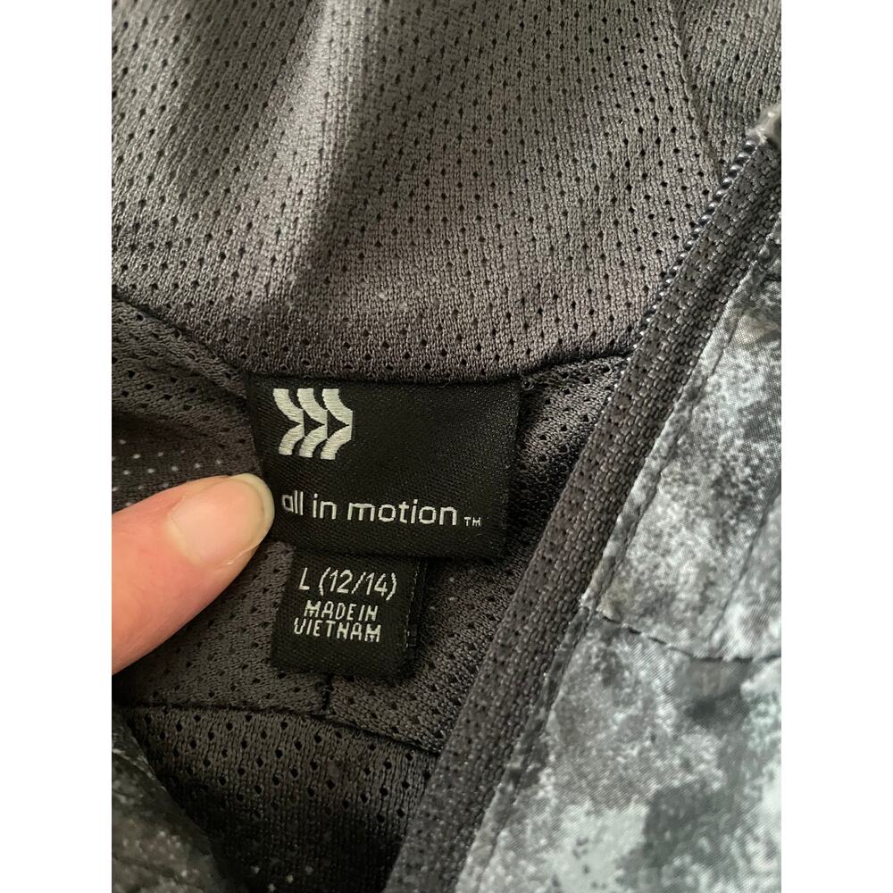 Boys Ligh Jakcet Windbreaker All in Motion grey Camo style SZ L 12/14 - Picture 3 of 5